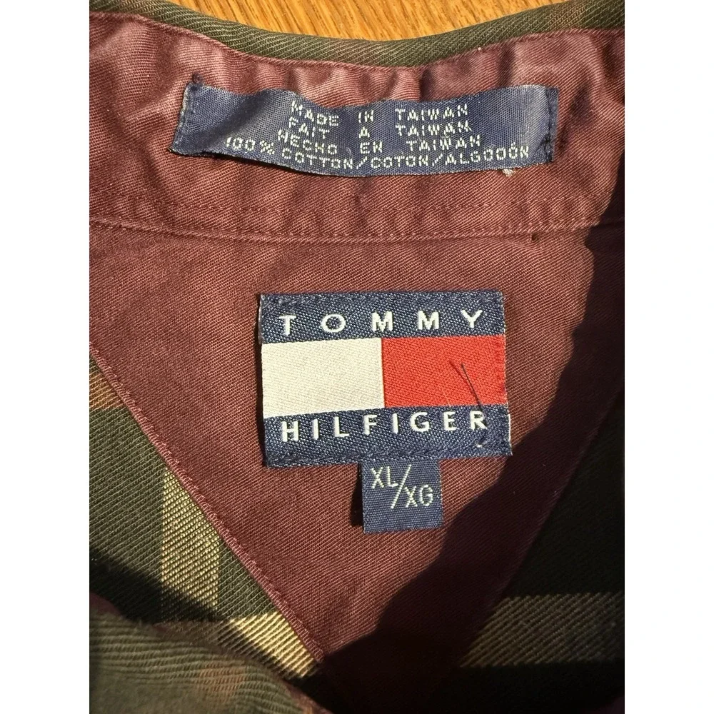 VINTAGE Tommy Hilfiger Shirt Mens XL Plaid Flannel Crest Logo‎ Button Down 90s
